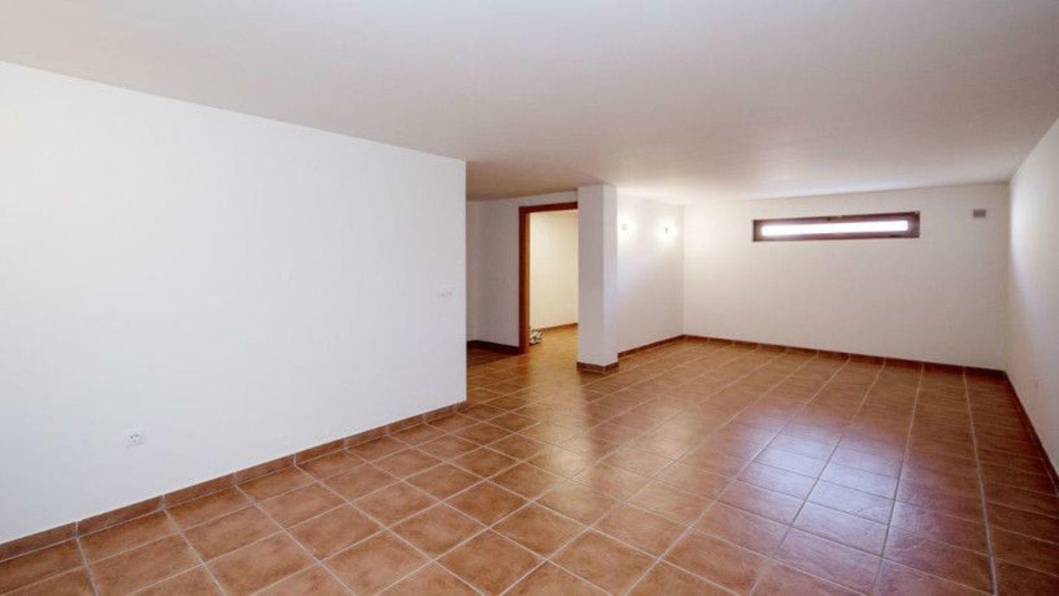 Adosada en venta en Casares 51