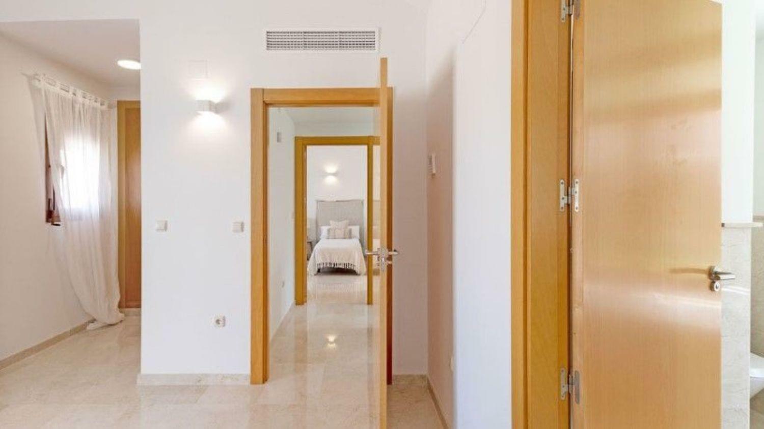 Townhouse na sprzedaż w Casares 195