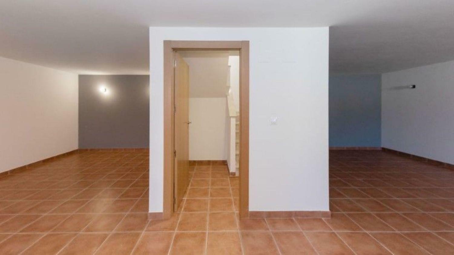 Adosada en venta en Casares 241