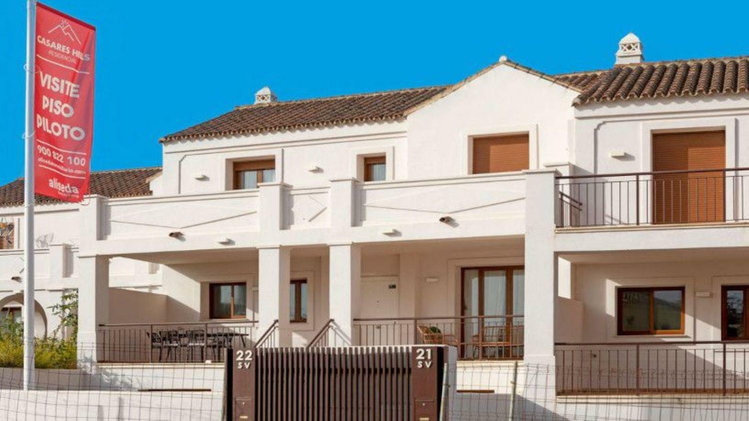 Adosada en venta en Casares 268