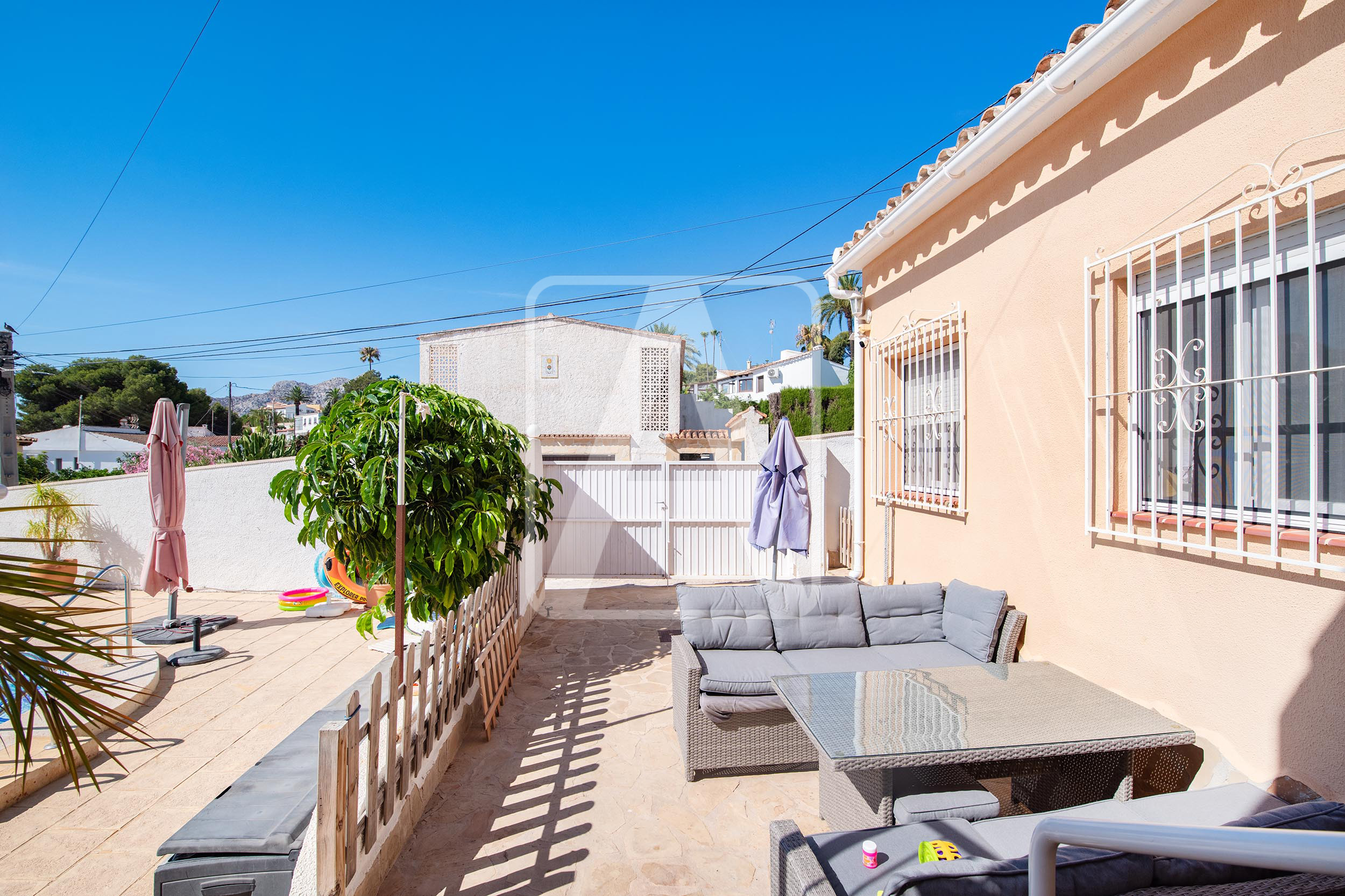 Villa for sale in Alicante 35