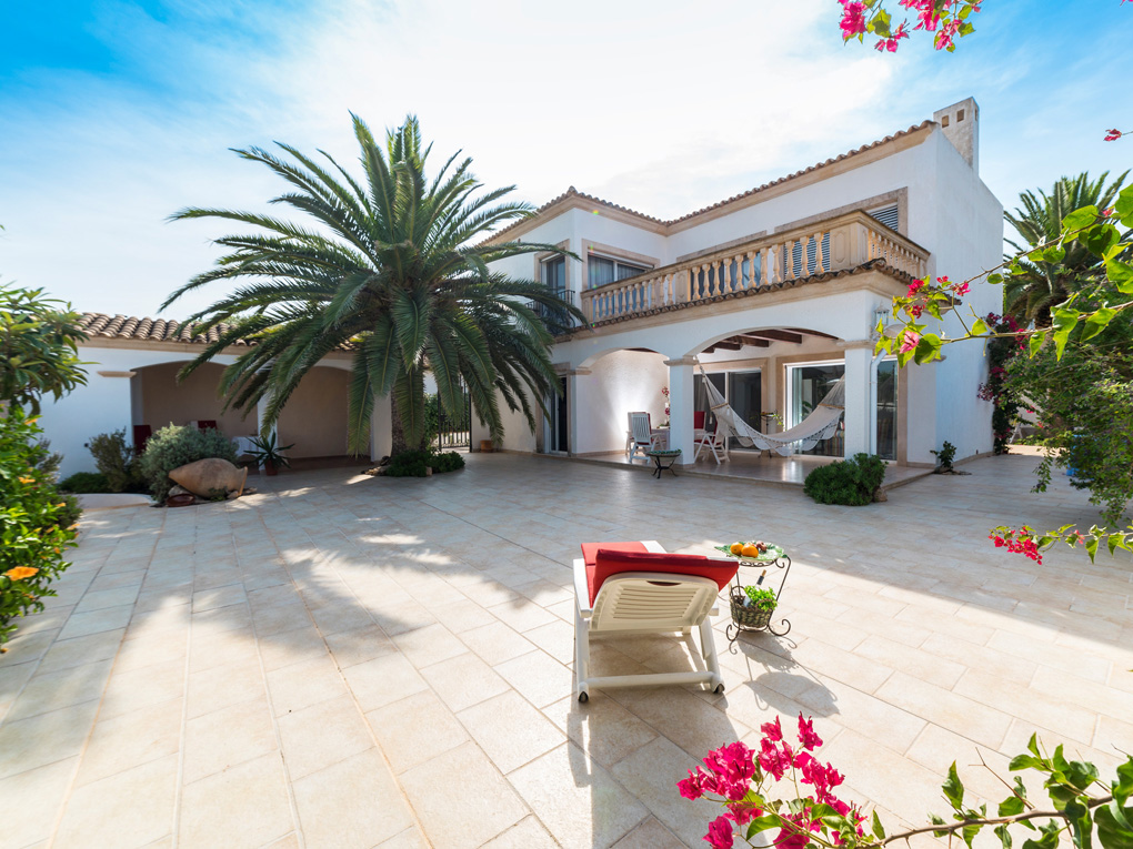 Villa for sale in Mallorca South 2