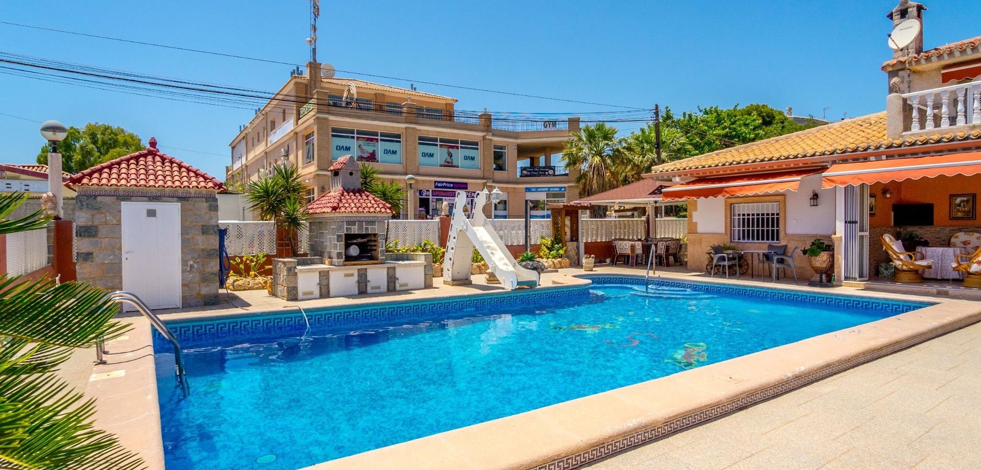 Villa à vendre à Alicante 27