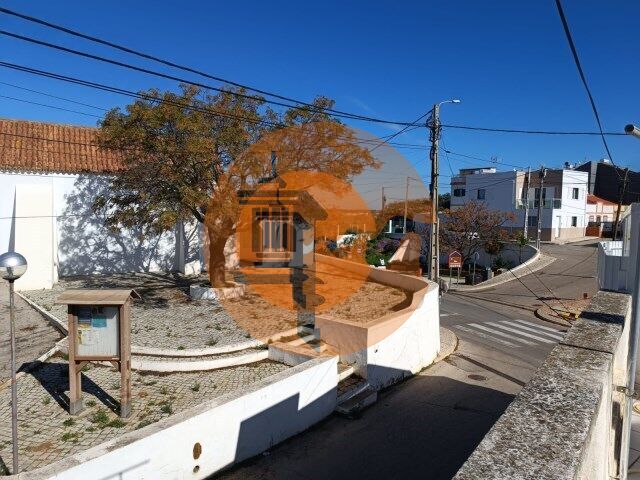 Villa for sale in Faro 24