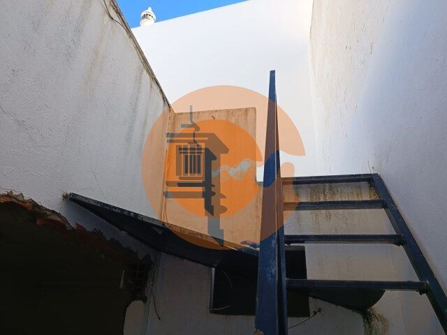 Villa for sale in Faro 32