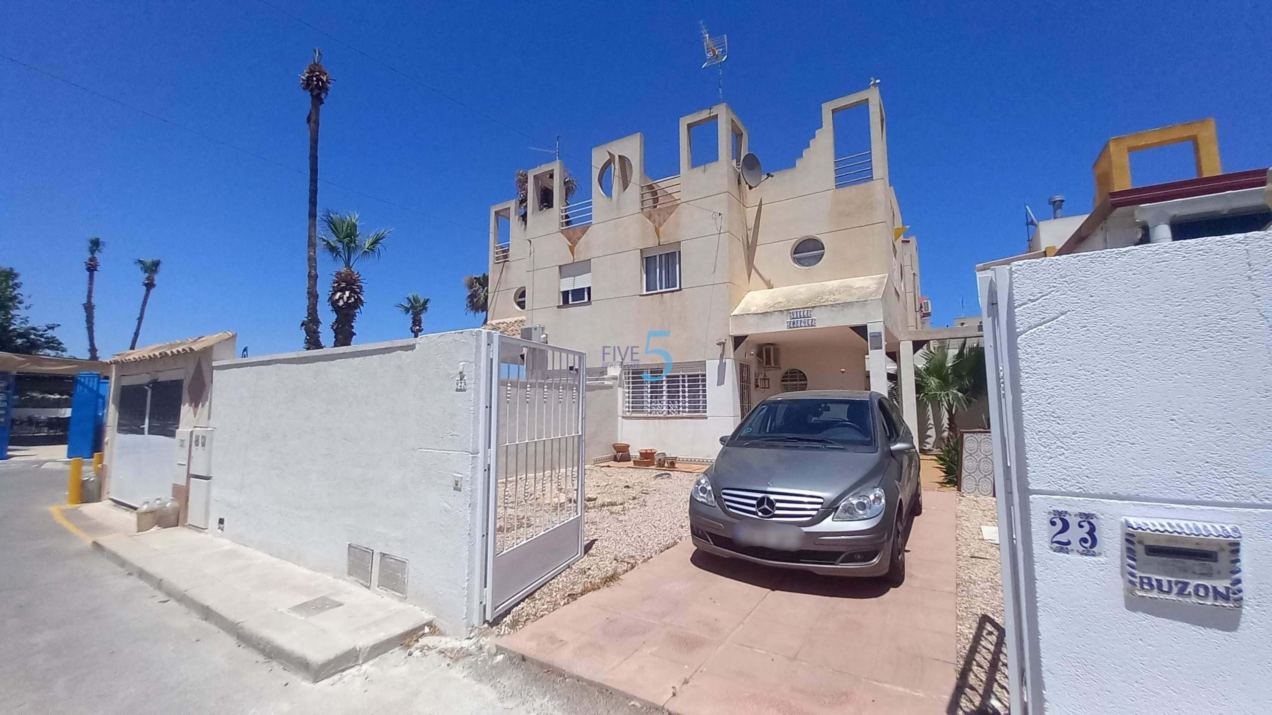 Townhouse te koop in Torrevieja and surroundings 1