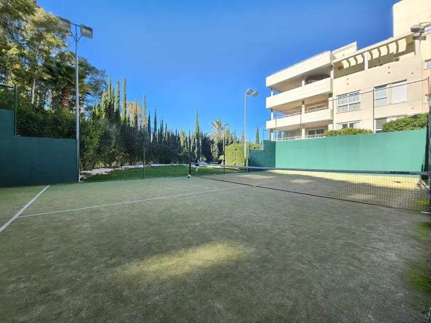 Apartamento en venta en Marbella - Nueva Andalucía 38