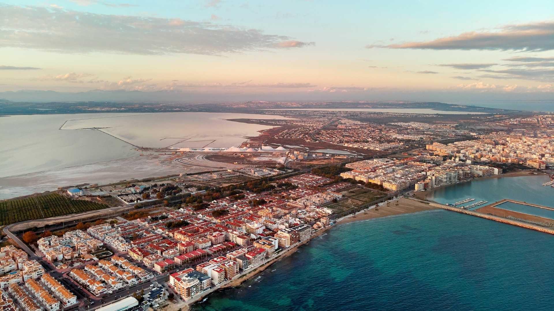 Квартира для продажи в Torrevieja and surroundings 11