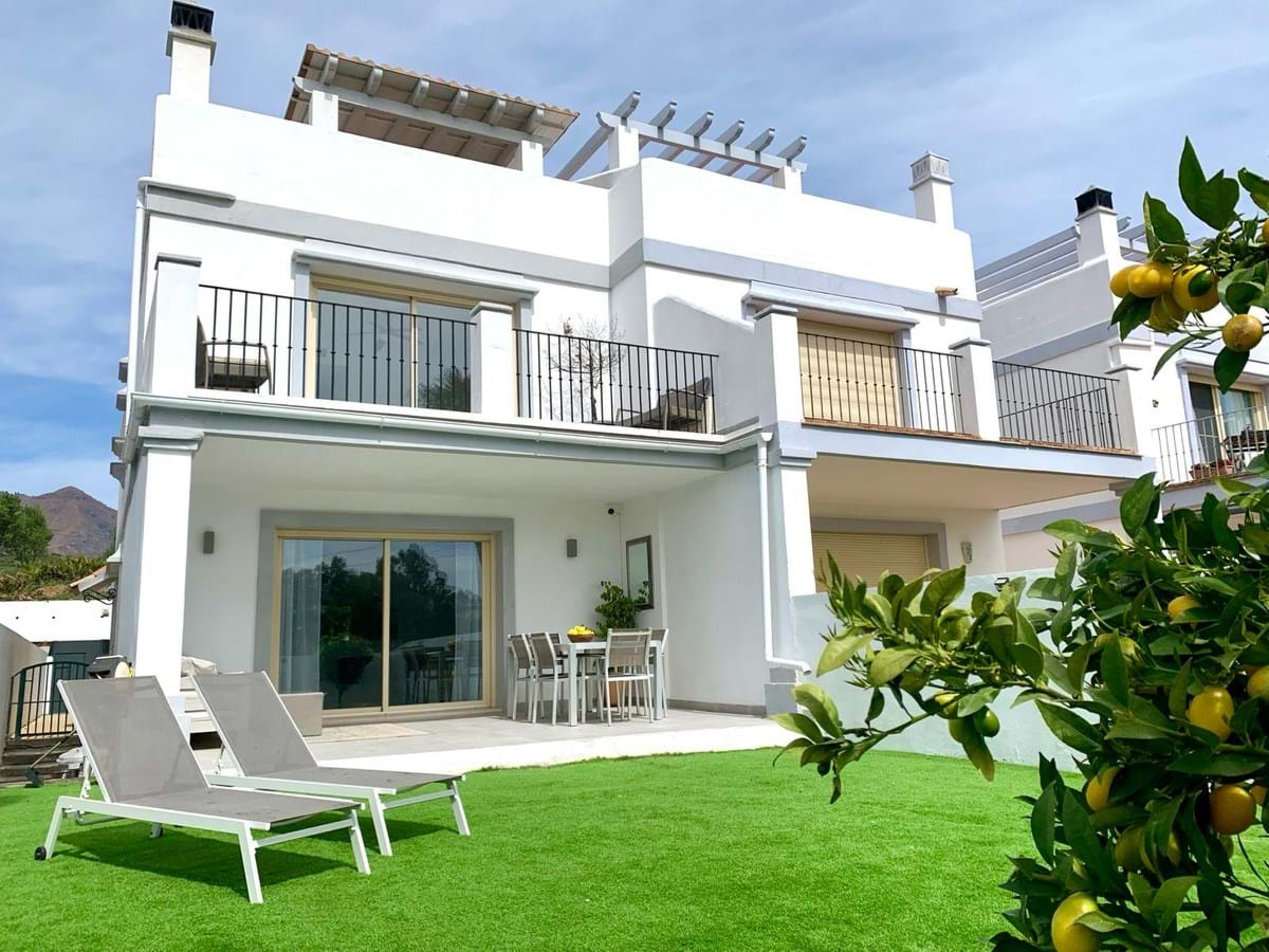 Villa te koop in Estepona 4