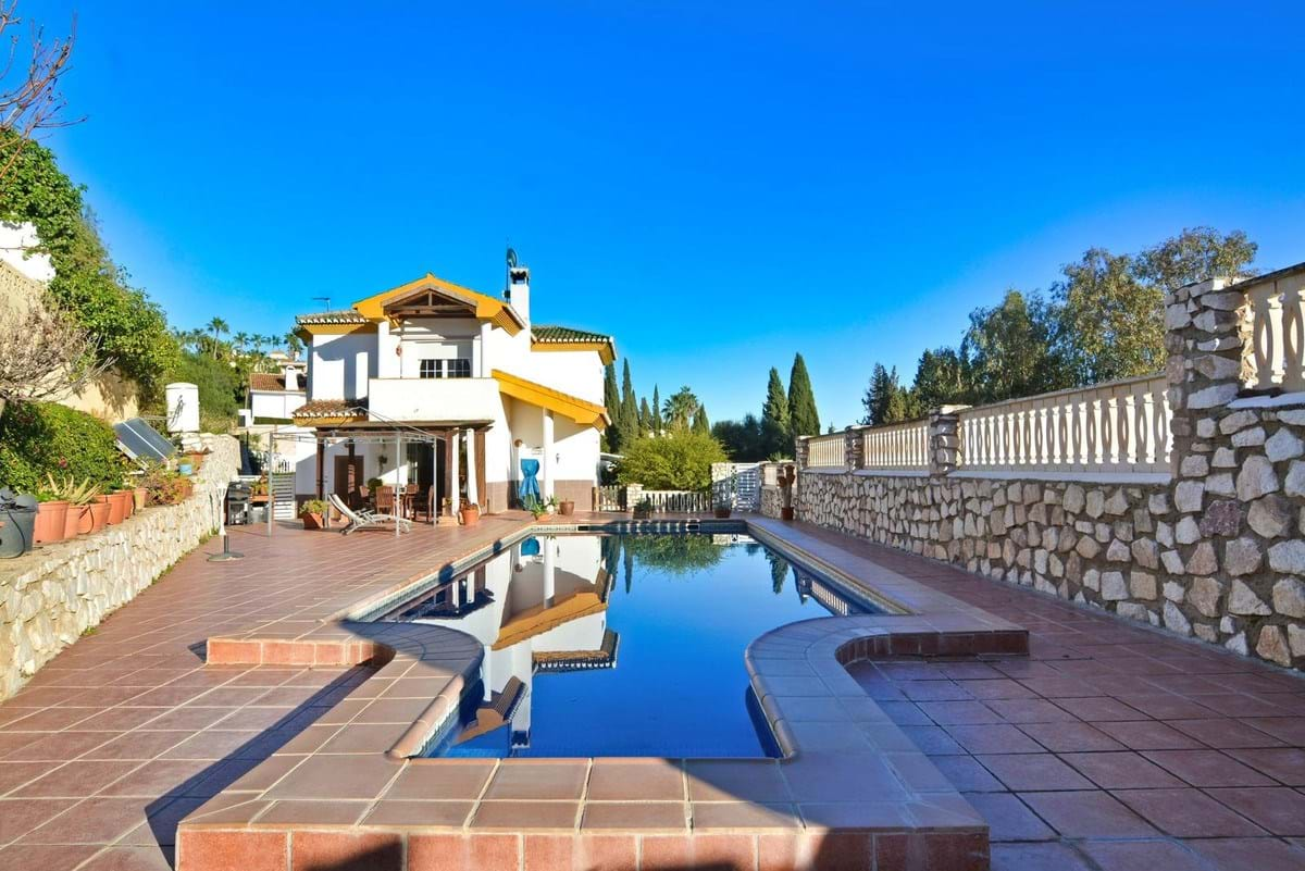 Villa for sale in Mijas 1