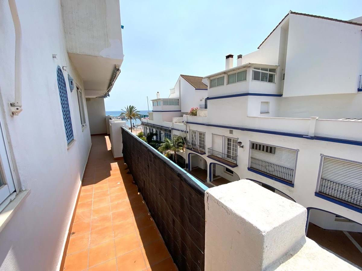 Apartamento en venta en Estepona 4