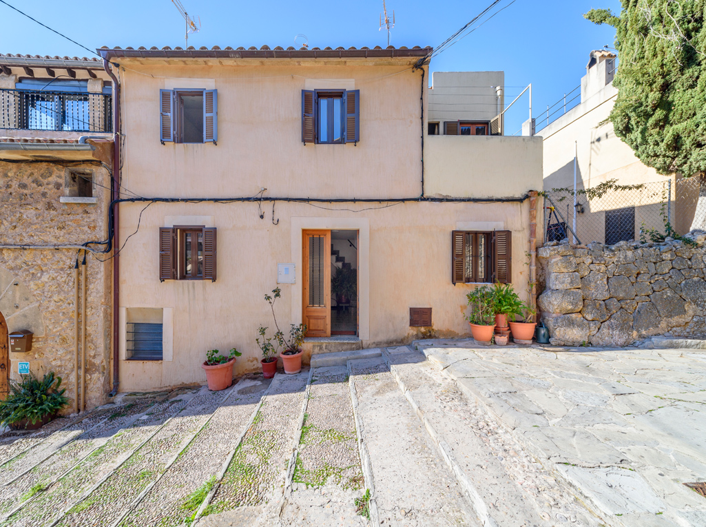 Adosada en venta en Mallorca North 1