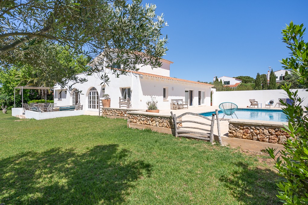 Вилла для продажи в Menorca East 1