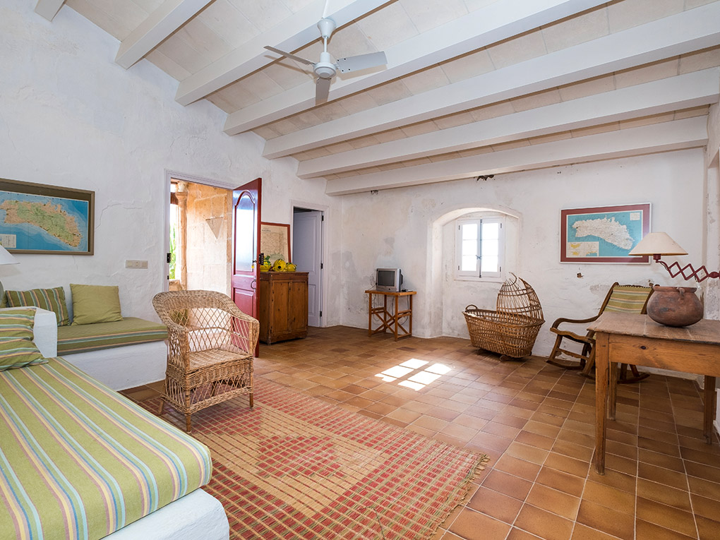 Countryhome for sale in Menorca West 15