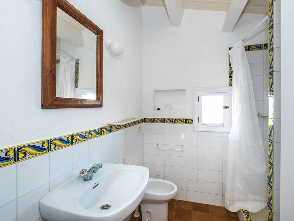 Countryhome for sale in Menorca West 18