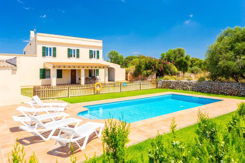 Countryhome for sale in Menorca West 4