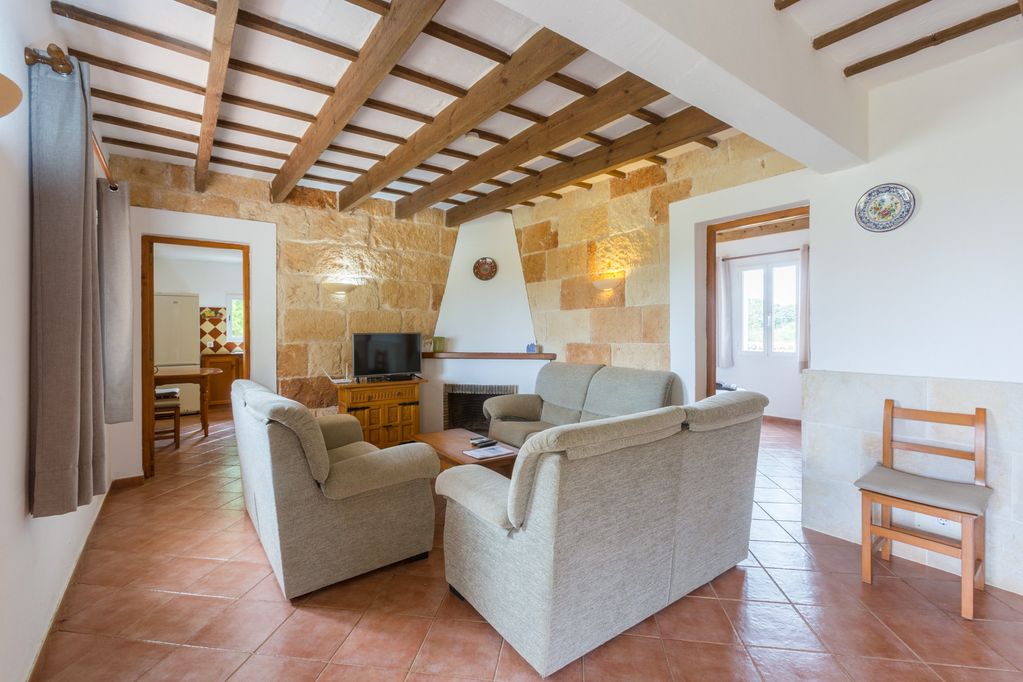 Countryhome for sale in Menorca West 13