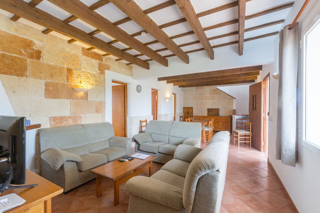 Countryhome for sale in Menorca West 14