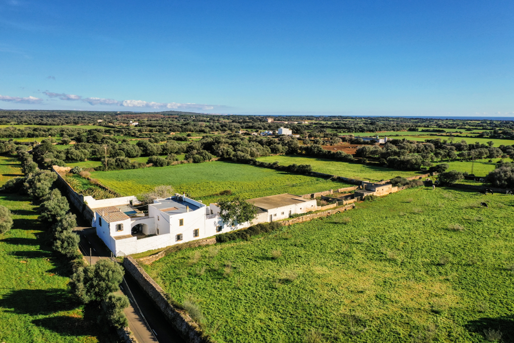 Landhaus zum Verkauf in Menorca West 2