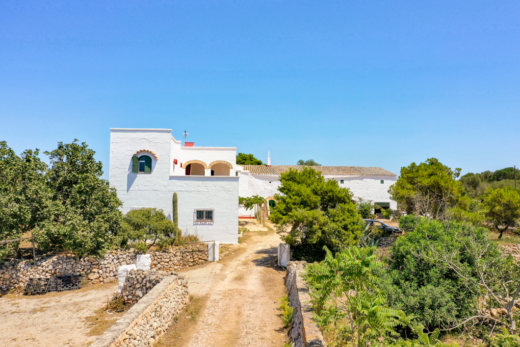 Hus på landet till salu i Menorca West 27