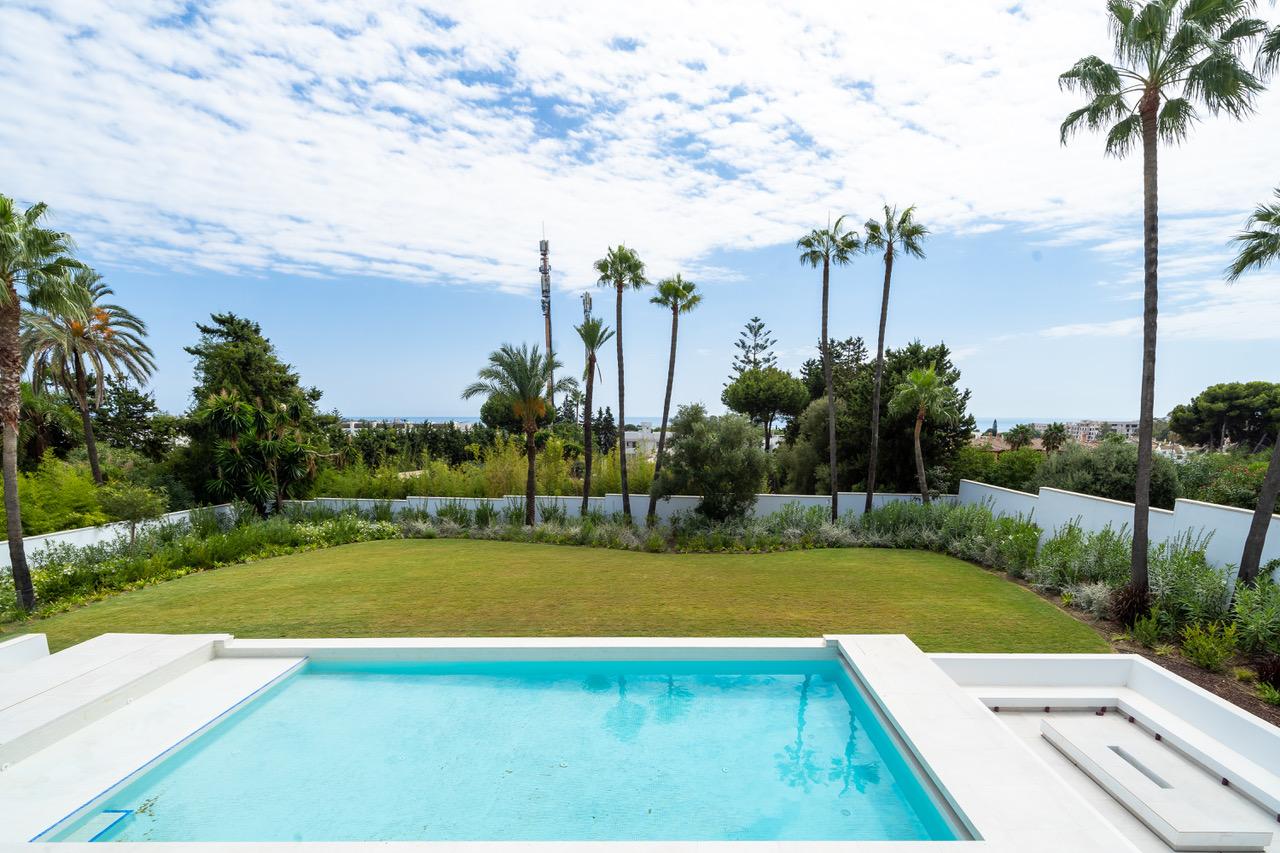 Villa à vendre à Estepona 4