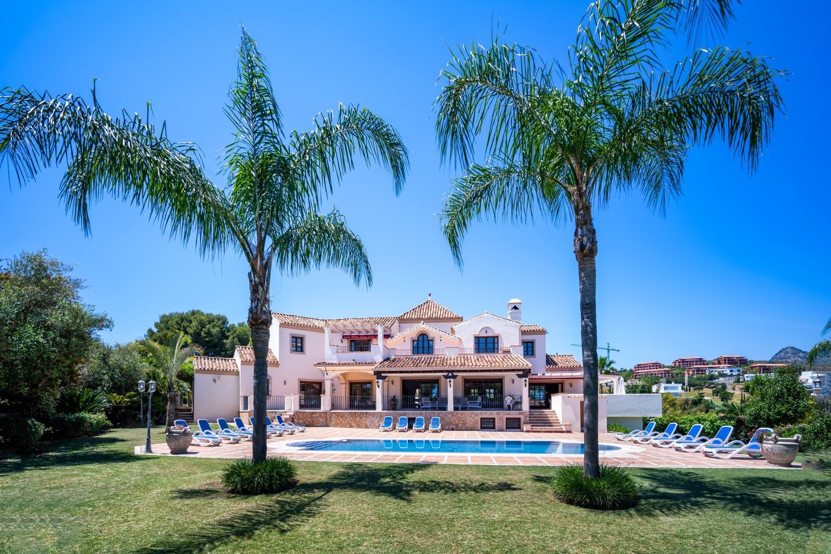 Chalé en venta en Estepona 2