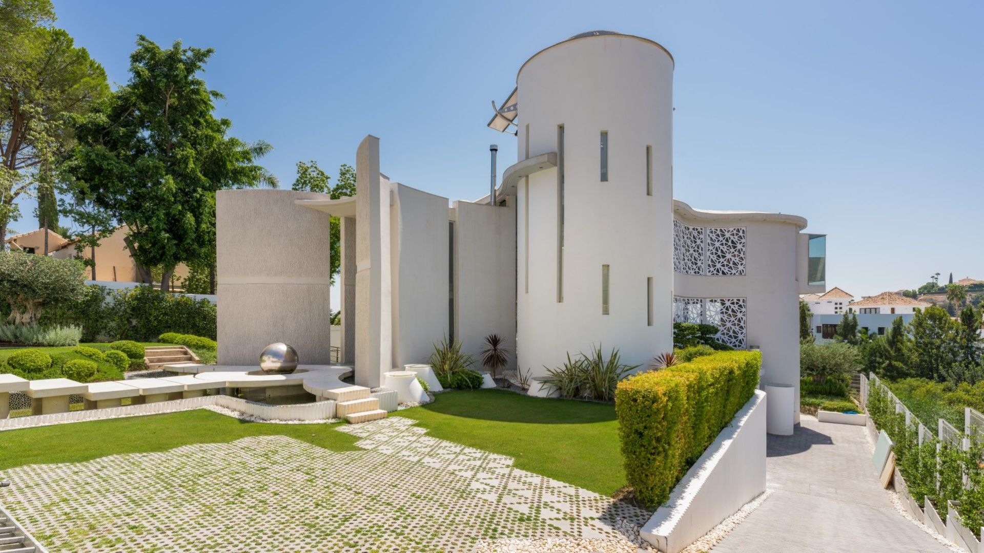 Villa for sale in Benahavís 30