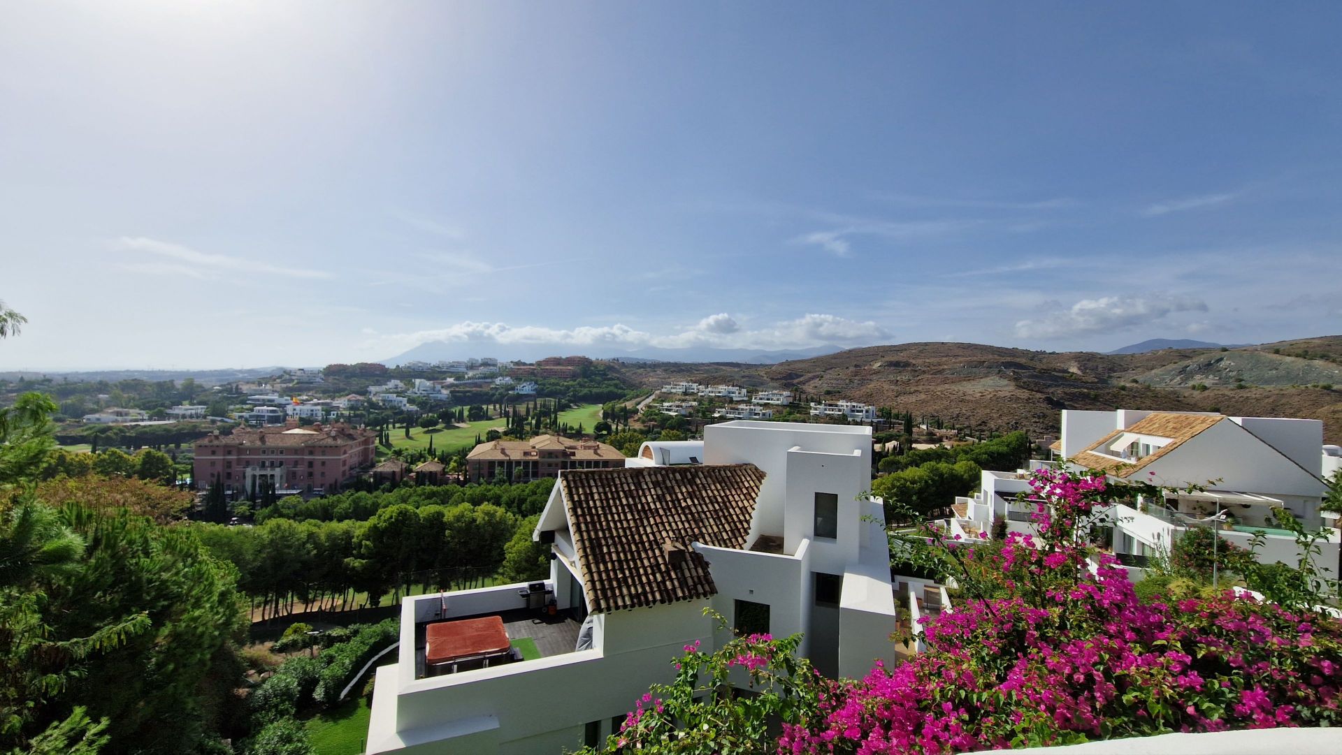 Penthouse te koop in Estepona 3