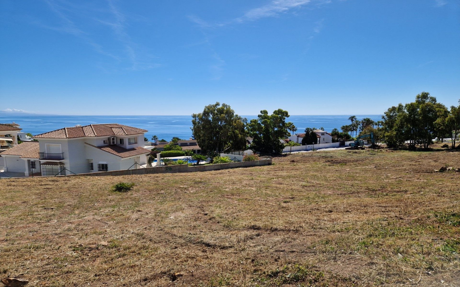 Plot for sale in Manilva 4