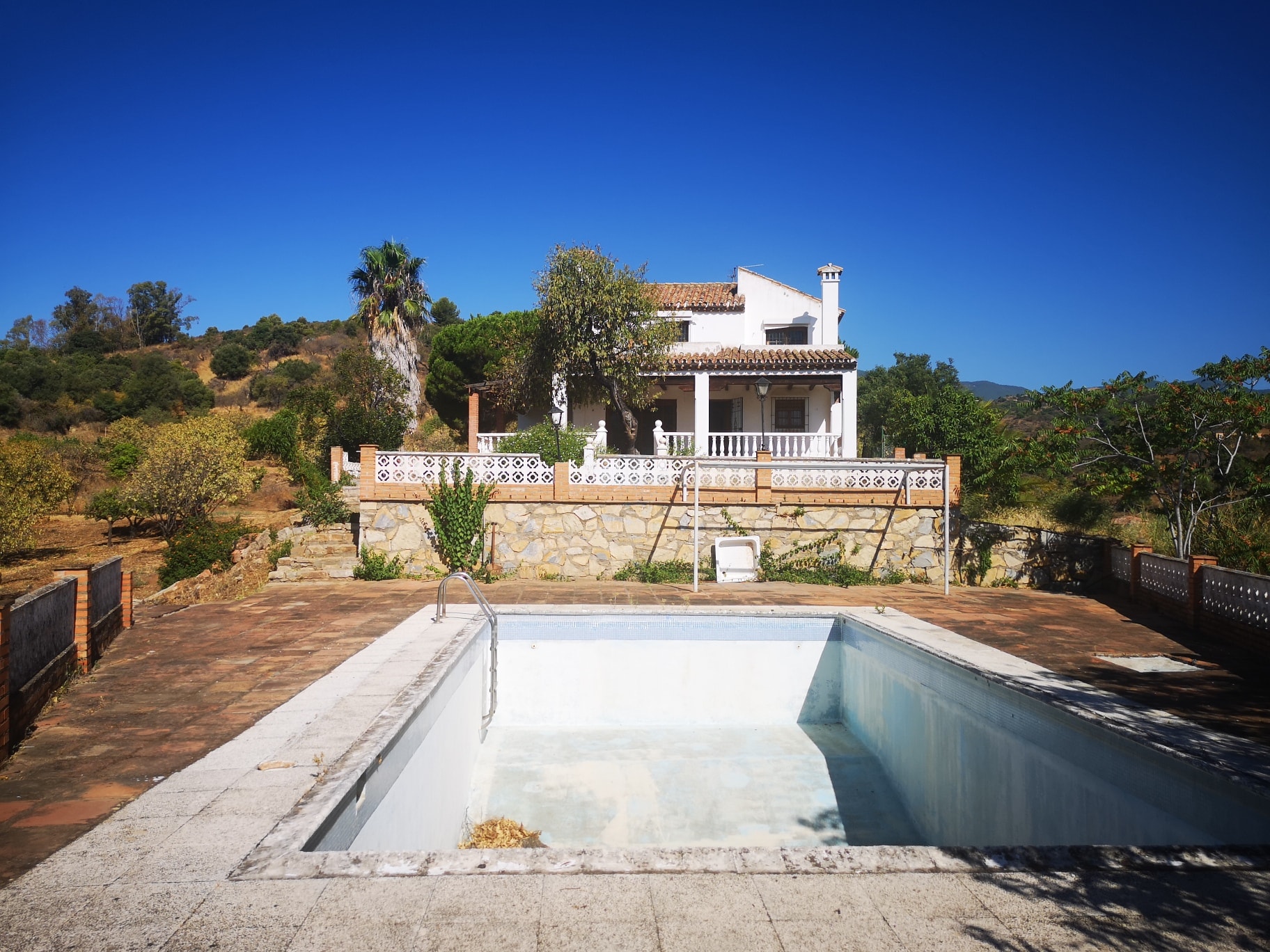 Countryhome for sale in Estepona 1