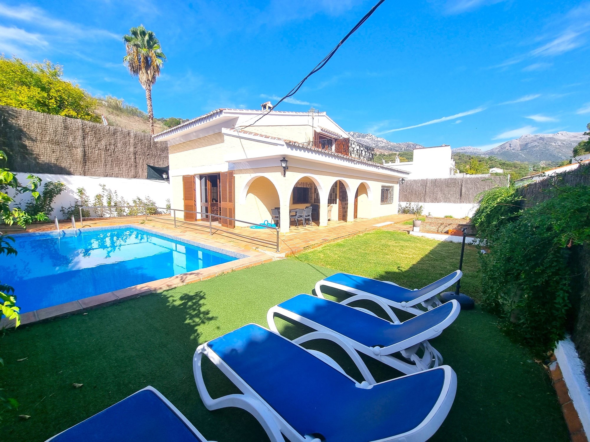 Property Image 621041-cortes-de-la-frontera-villa-4-2