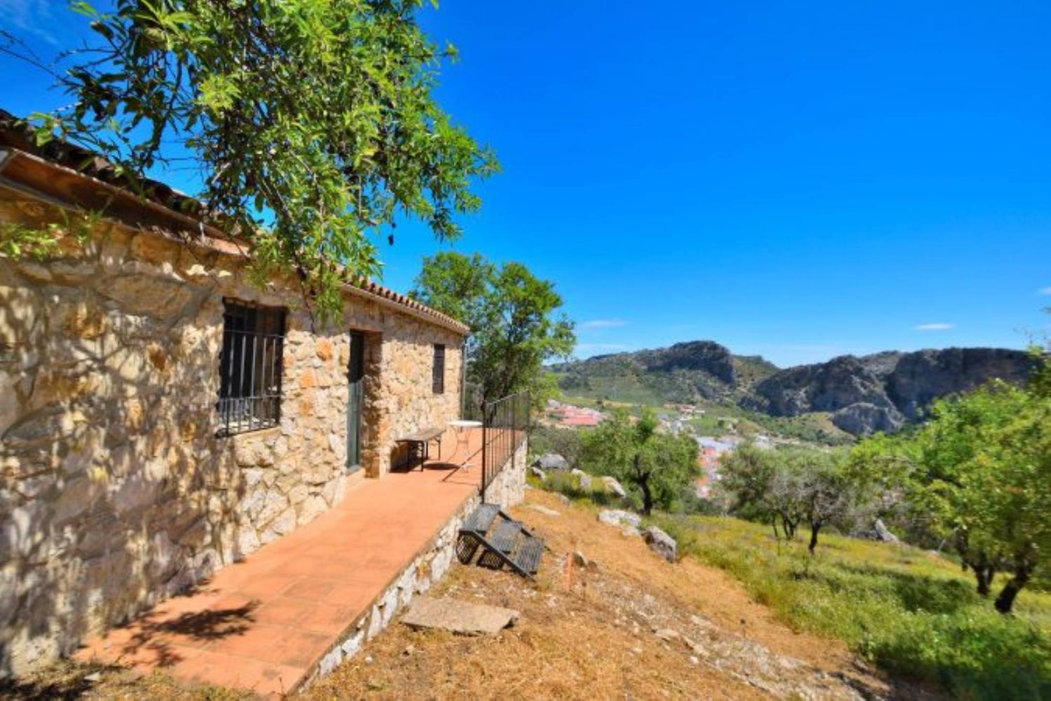 Countryhome te koop in Málaga 25