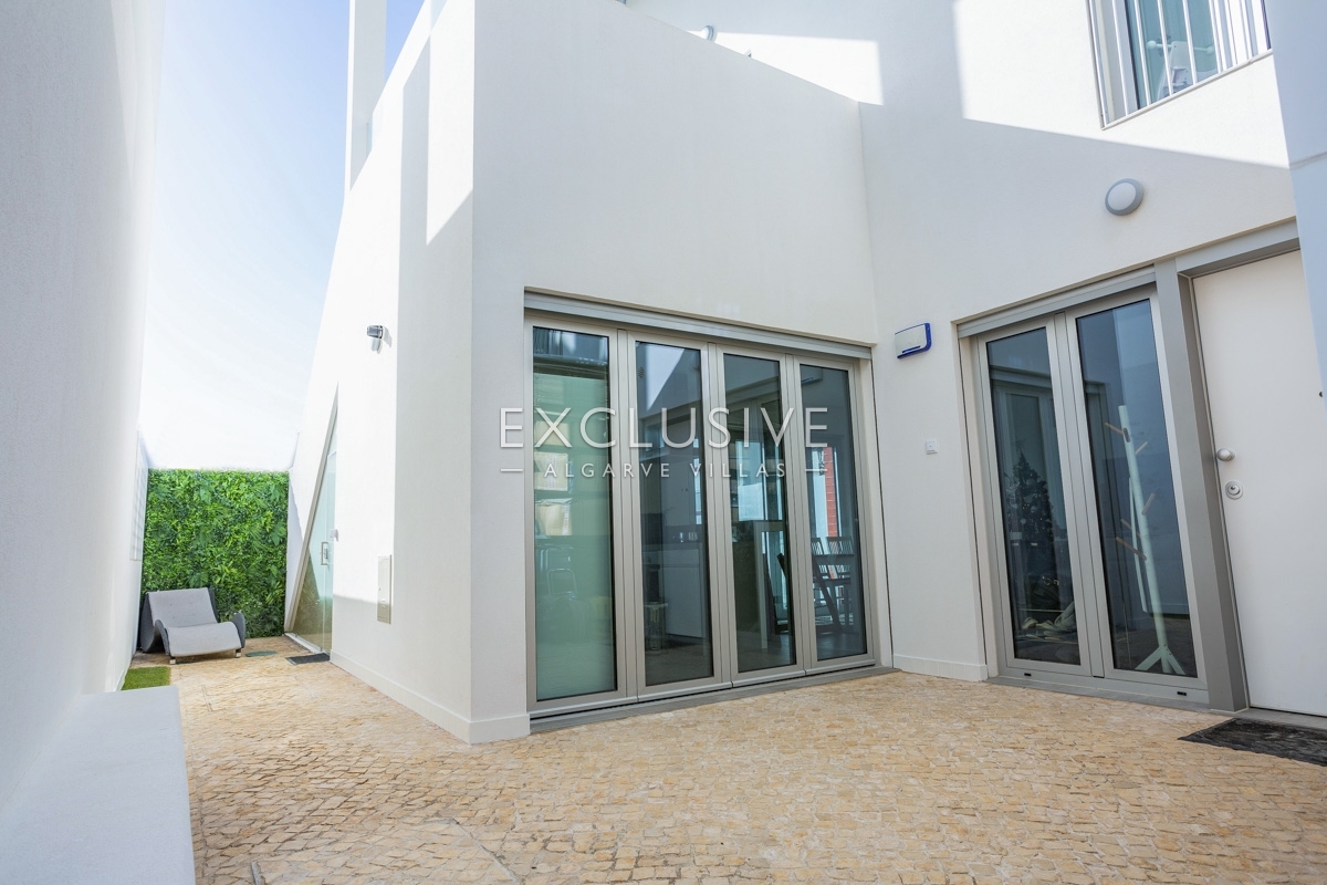 Villa for sale in Loulé 2