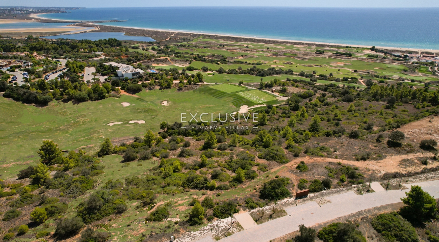 Plot en venta en Lagos and Praia da Luz 1