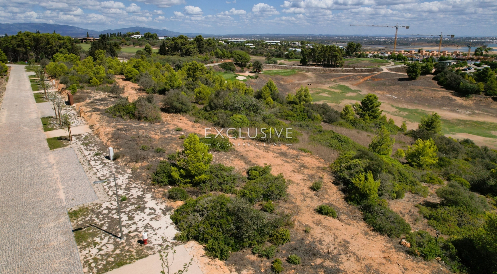 Plot en venta en Lagos and Praia da Luz 7