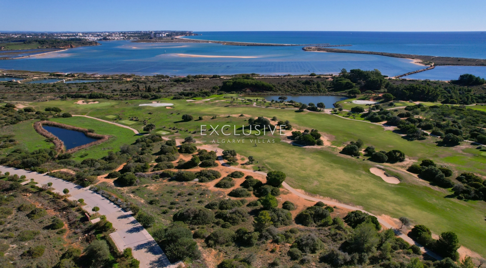 Plot en venta en Lagos and Praia da Luz 1