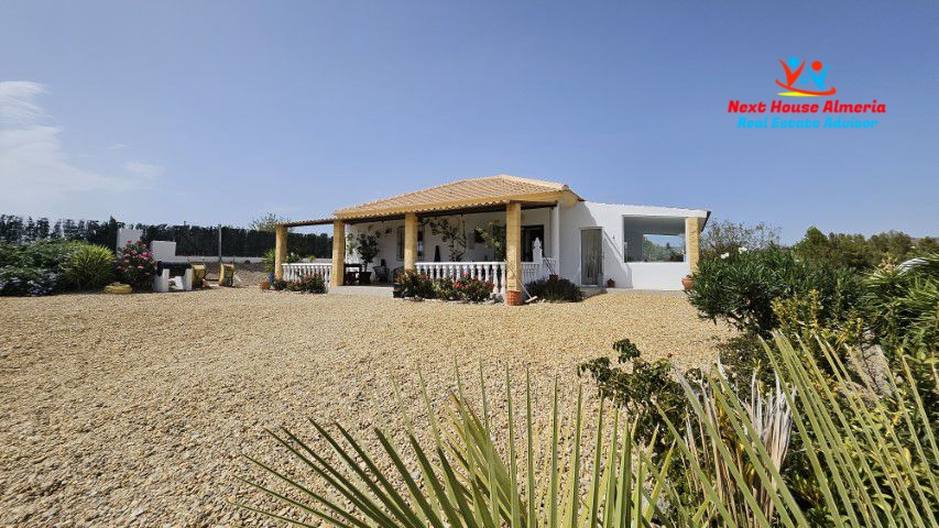 Villa for sale in Almería and surroundings 10