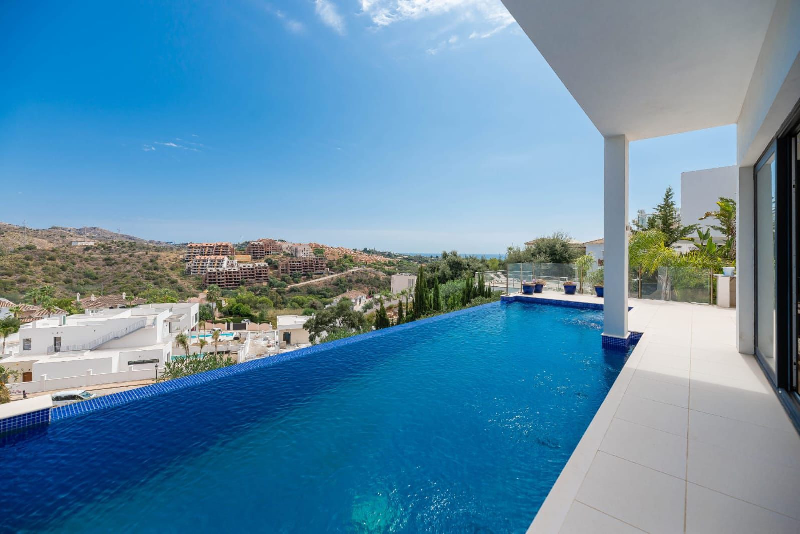 Villa for sale in Marbella - East 3