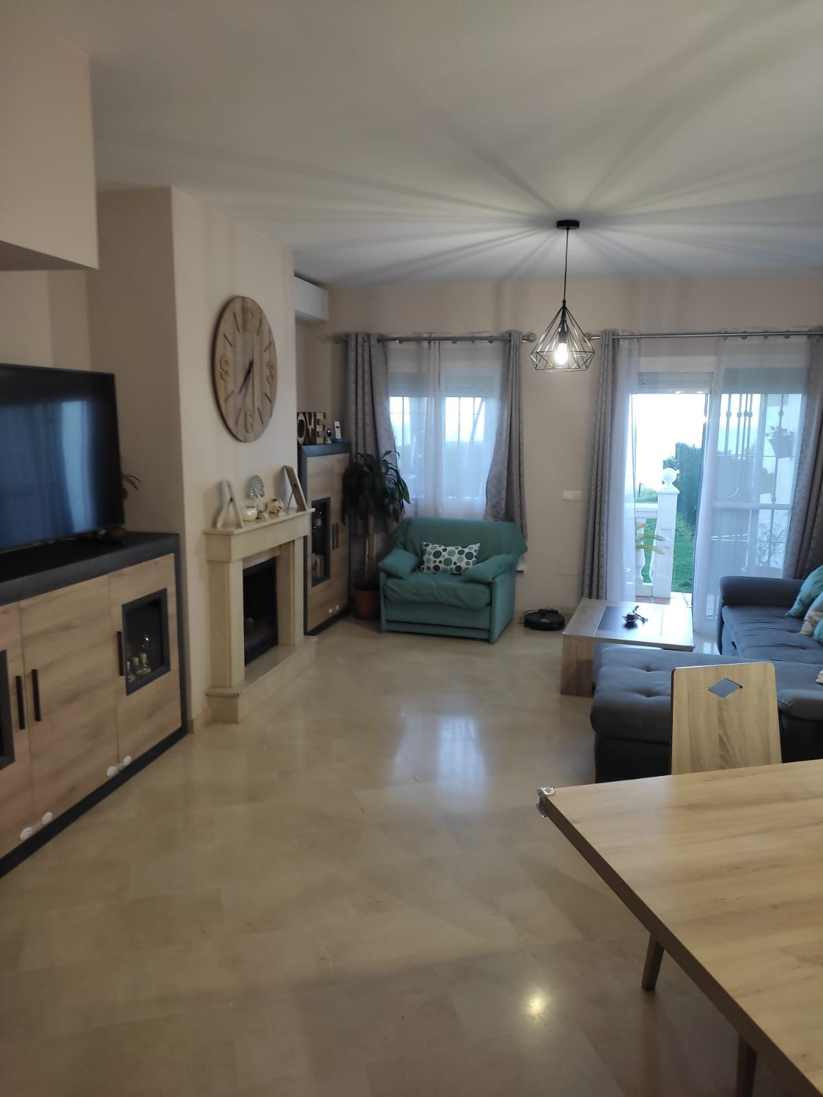 Townhouse na sprzedaż w Casares 13