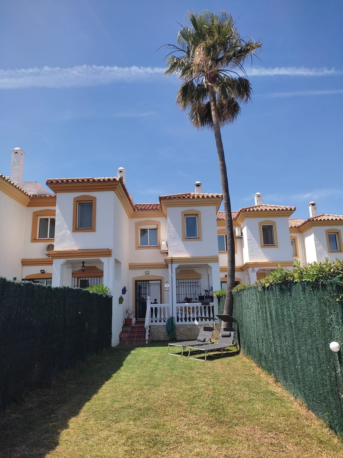 Adosada en venta en Casares 8