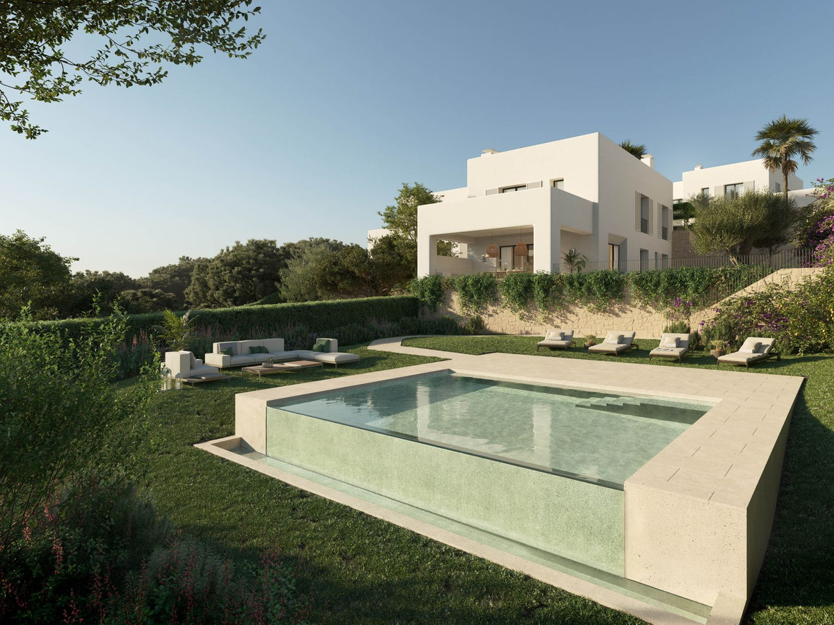 Villa for sale in Towns of the province of Seville 2