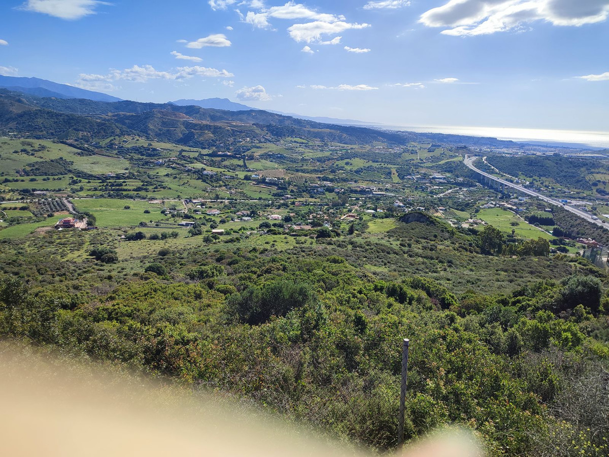 Plot zum Verkauf in Estepona 3