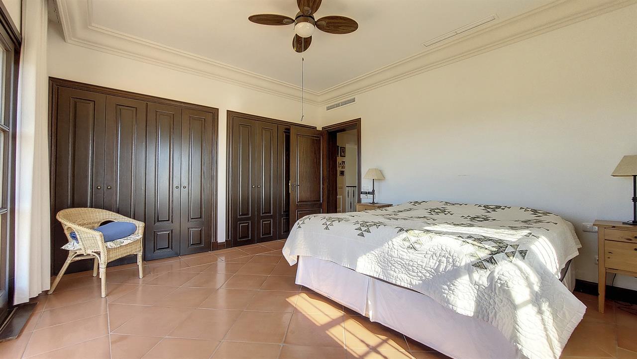 Villa for sale in Manilva 15