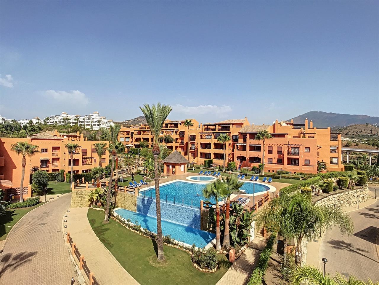 Apartment for sale in Benahavís 25