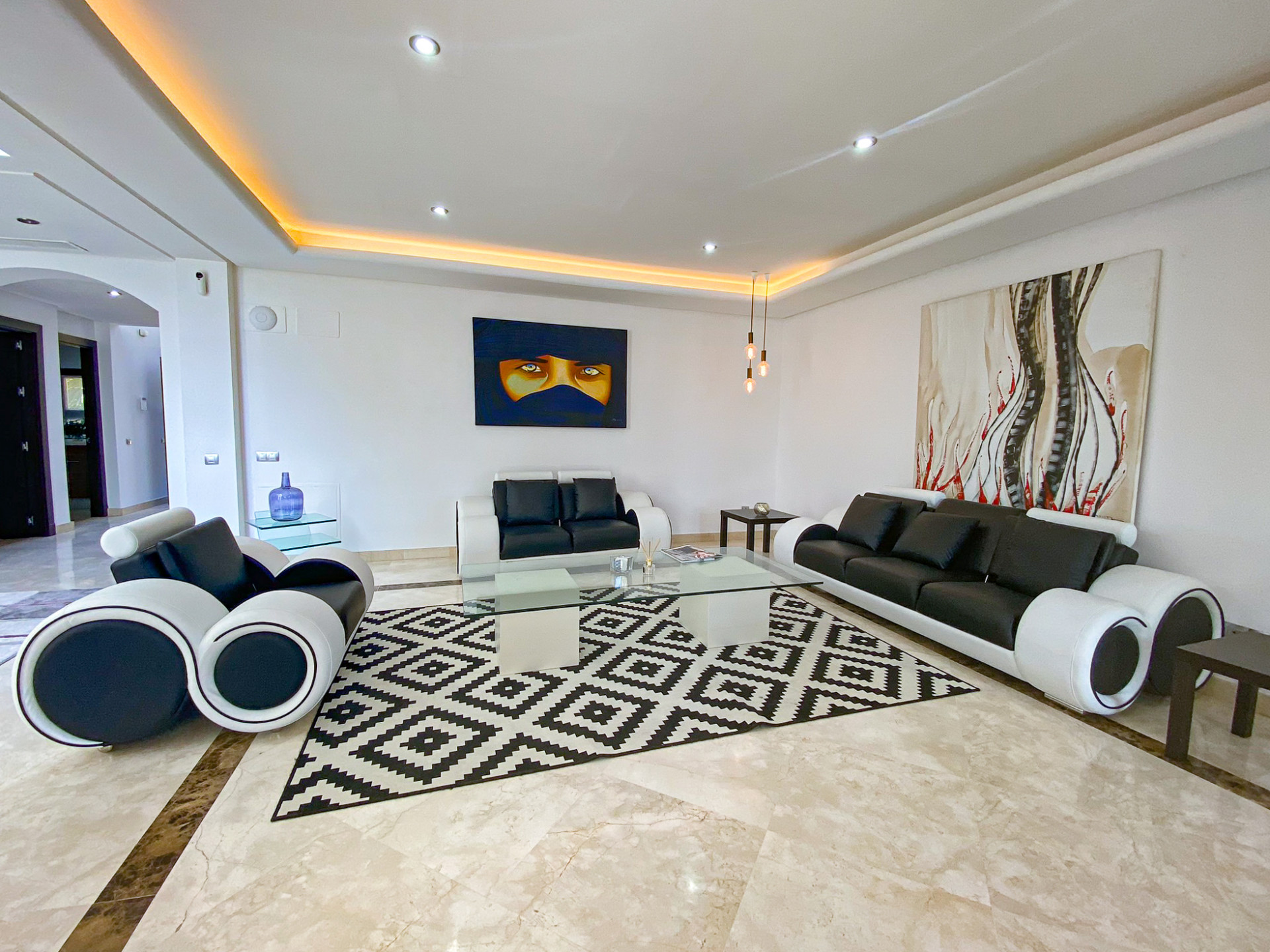 Villa for sale in Marbella - Golden Mile and Nagüeles 8