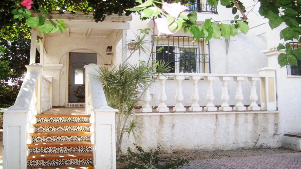 Maison de ville à vendre à Alicante 6