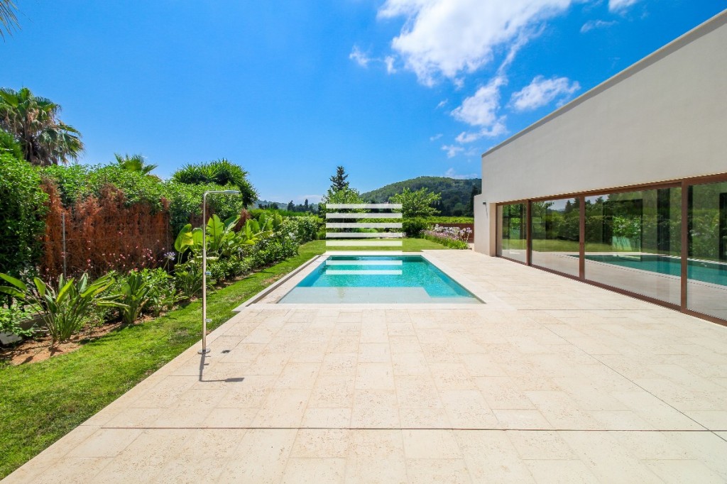 Villa for sale in Mallorca East 5