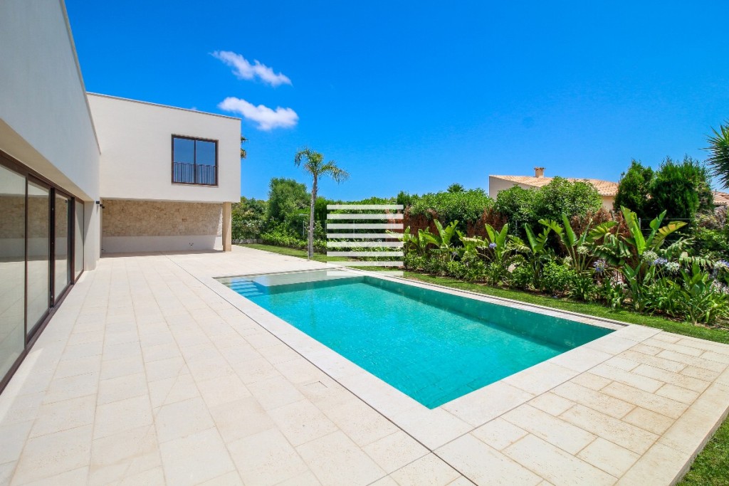 Villa for sale in Mallorca East 7