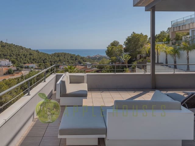 Villa for sale in Sitges and El Garraf 14