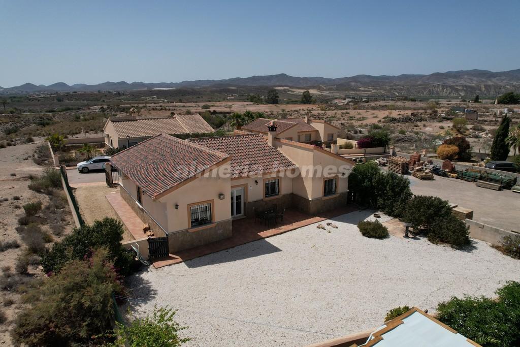 Villa for sale in Almería and surroundings 12